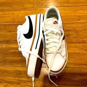 Nike court legacy next nature shoes white and black leather casual sneakers